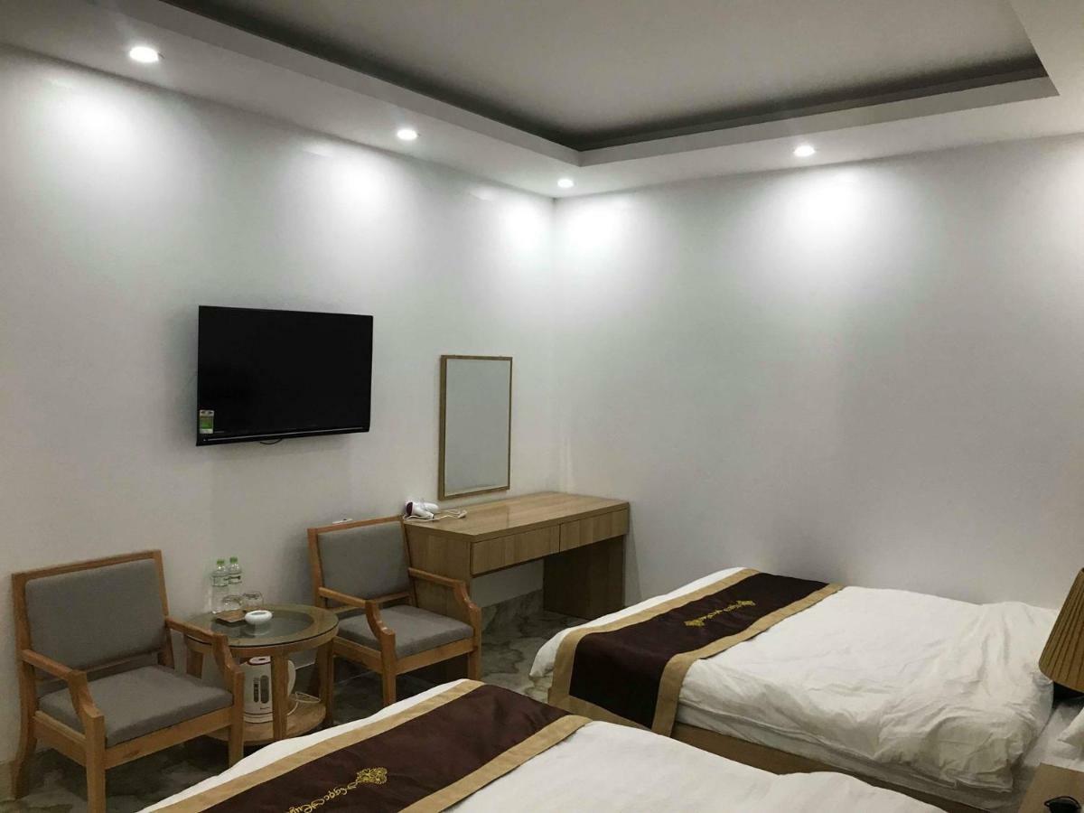 Ngoc Huyen Hotel Tam Ðảo Exterior foto